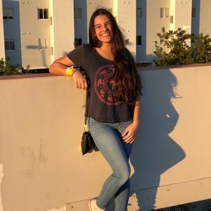 Meet your Posher, Paola